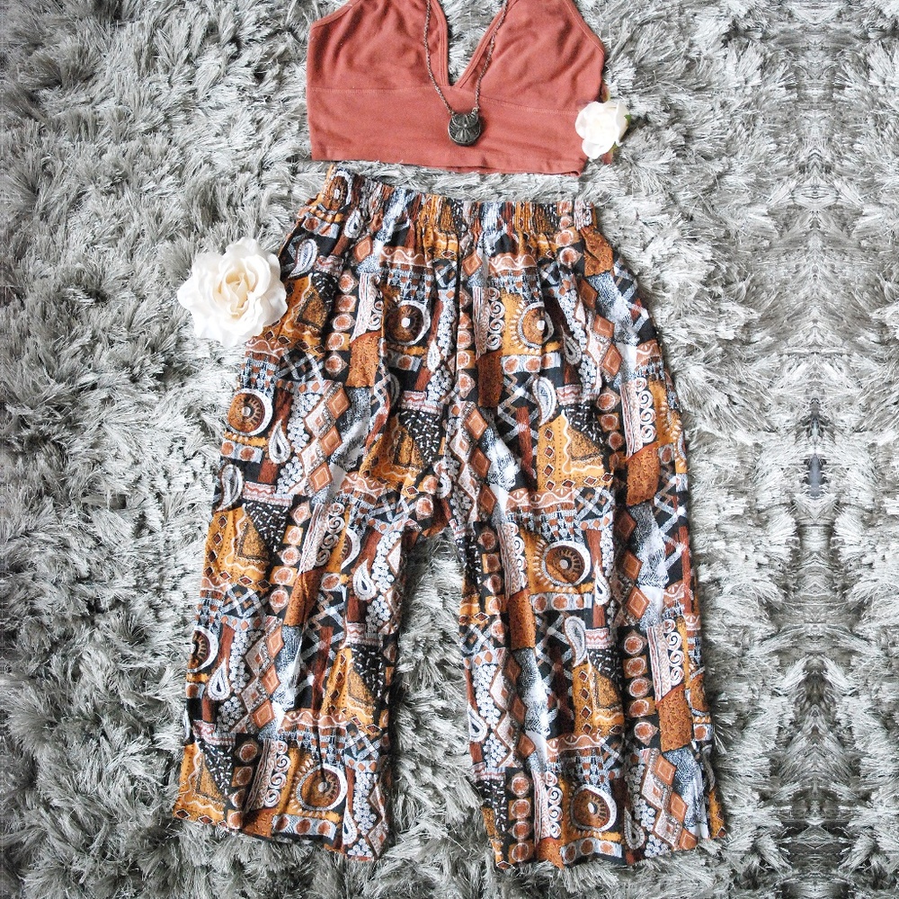 Vintage • Palazzo Pants with Unique 80's Pattern - Picture 2 of 4